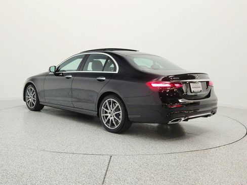 Certified 2022 Mercedes-Benz E 450 4MATIC Sedan image 7