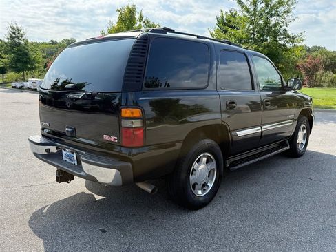 Used 2006 GMC Yukon SLT w/ SLT Preferred Equipment Group RWD image 7
