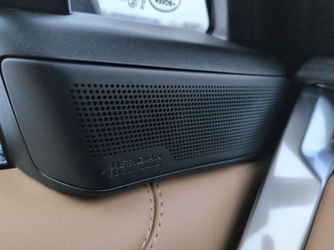 New 2026 Land Rover Range Rover SE image 31