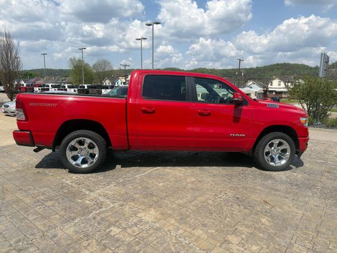 Used 2022 RAM 1500 Big Horn AWD/4WD image 9