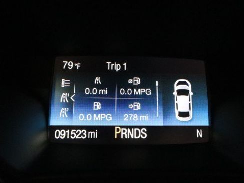 Used 2017 Ford Escape SE w/ Equipment Group 201A FWD image 18