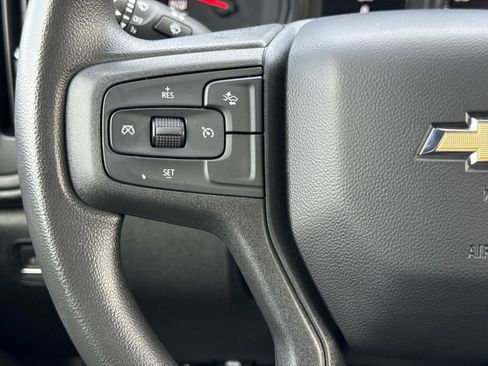 Used 2023 Chevrolet Silverado 1500 Custom image 7
