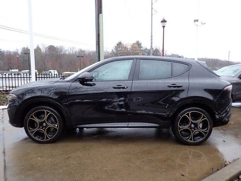 New 2025 Alfa Romeo Tonale image 2