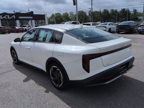 Used 2025 Kia K4 EX FWD image 5