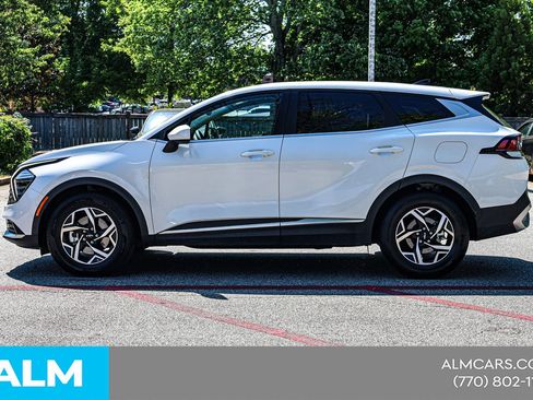 Used 2025 Kia Sportage LX FWD image 10