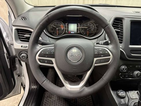 Used 2022 Jeep Cherokee Latitude w/ Sun & Sound Group AWD/4WD image 11