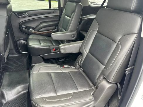 Used 2018 Chevrolet Suburban LT AWD/4WD image 12