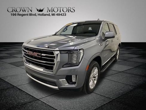 Used 2021 GMC Yukon SLT w/ SLT Premium Package AWD/4WD image 3