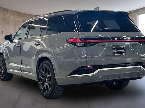 New 2026 Lexus TX 500h AWD image 3
