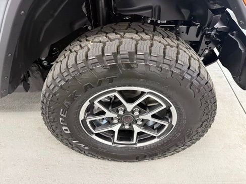 New 2026 Jeep Gladiator Rubicon image 4