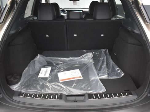 New 2026 Nissan Kicks SR w/ Illumination Package AWD/4WD image 34