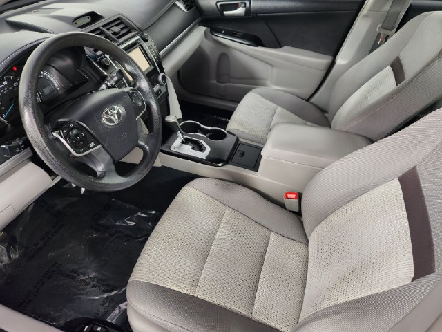 Used 2014 Toyota Camry LE w/ Fleet Convenience Package FWD image 12