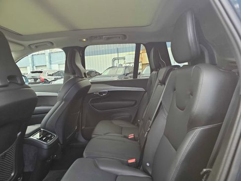 Used 2025 Volvo XC90 B5 Core w/ Protection Package Premier AWD/4WD image 18