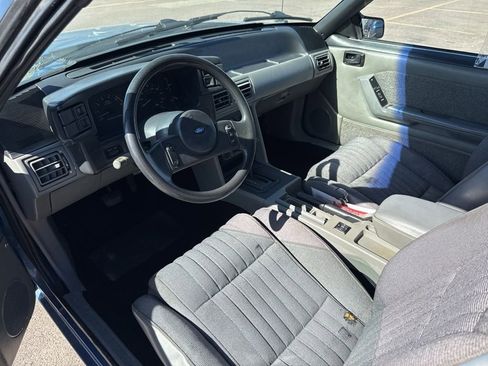 Used 1988 Ford Mustang LX image 9