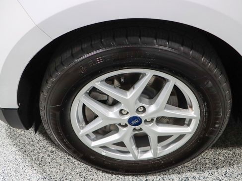 Used 2022 Ford Edge SEL w/ Convenience Package image 11