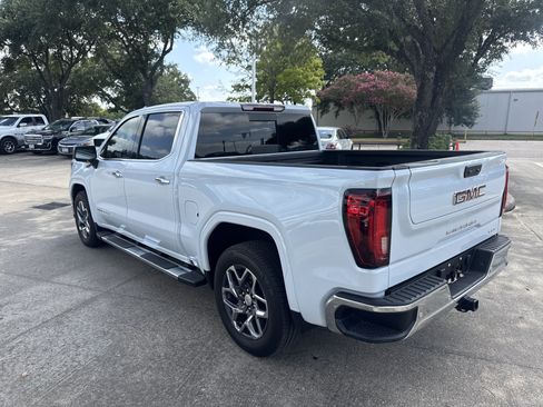 Used 2026 GMC Sierra 1500 SLT RWD image 9