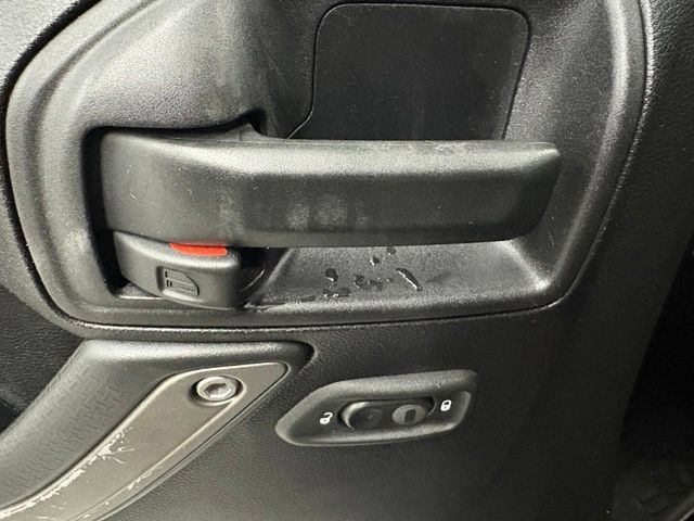 Used 2016 Jeep Wrangler Unlimited Sport AWD/4WD image 15