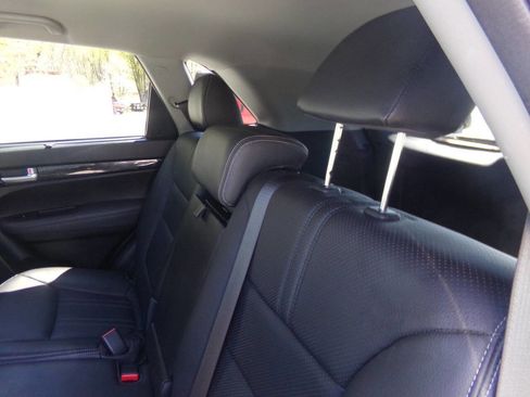 Used 2014 Kia Sorento EX AWD/4WD image 29