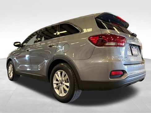 Used 2019 Kia Sorento L FWD image 10