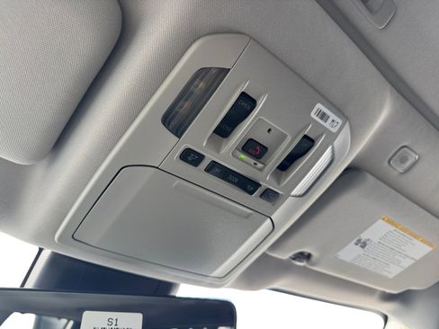 New 2026 Toyota Highlander XLE AWD/4WD image 18