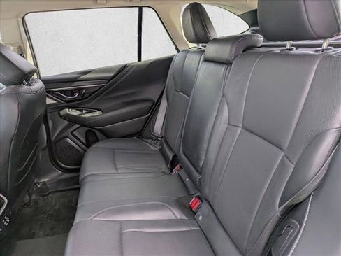 Used 2025 Subaru Outback Limited XT AWD/4WD image 18