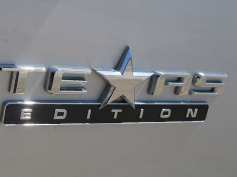 Used 2022 Chevrolet Silverado 3500 LTZ w/ LTZ Texas Edition AWD/4WD image 18