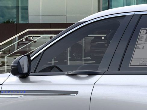 New 2026 Lincoln Nautilus Premier image 20
