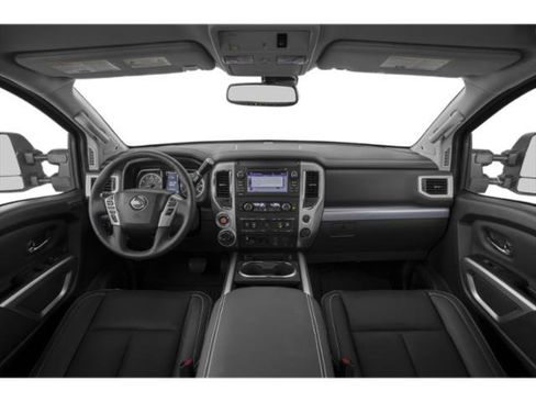 Used 2019 Nissan Titan PRO-4X image 11