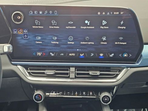 New 2026 Chevrolet Equinox EV LT FWD image 27