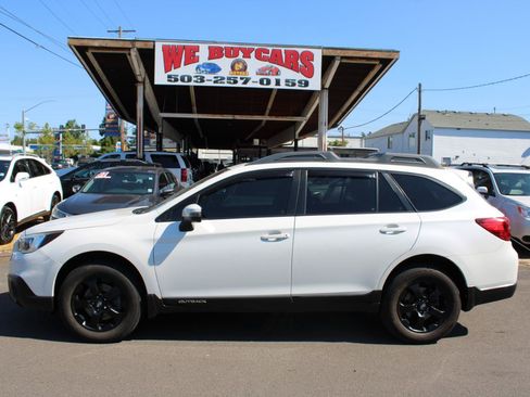 Used 2017 Subaru Outback 2.5i Limited AWD/4WD image 2