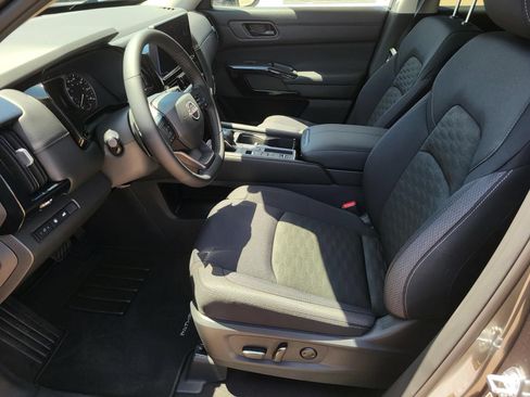 New 2026 Nissan Pathfinder SV FWD image 18
