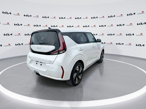 Certified 2024 Kia Soul GT-Line FWD image 8