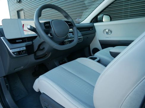 Used 2024 Hyundai Ioniq 5 Limited image 4