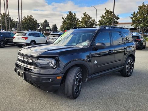 Used 2023 Ford Bronco Sport Outer Banks w/ Tech Package AWD/4WD image 9