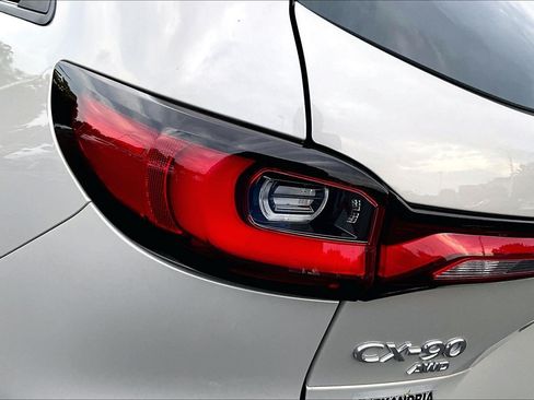 Used 2024 MAZDA CX-90 3.3 Turbo w/ Premium Package AWD/4WD image 28