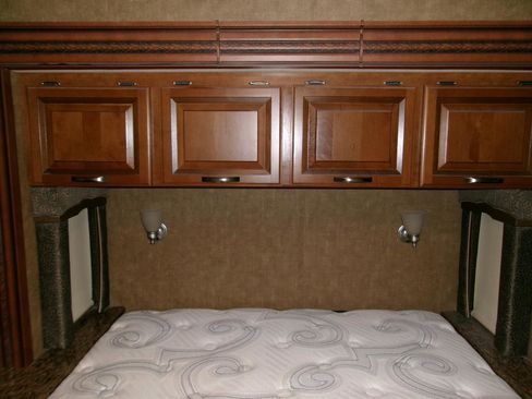 Used 2014 Ford E-450 and Econoline 450 Super Duty w/ Motorhome Prep Package image 21