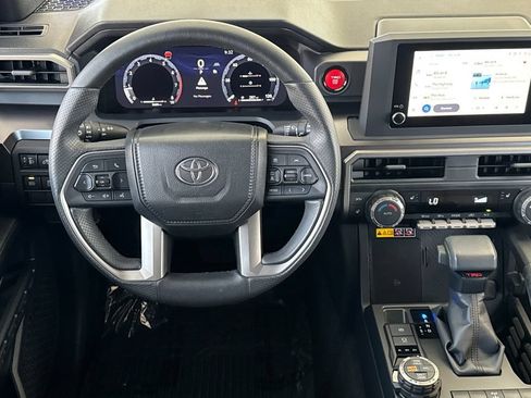 Used 2026 Toyota 4Runner 4WD image 17