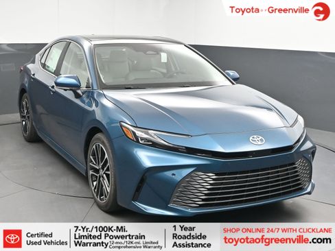 Used 2025 Toyota Camry XLE w/ Premium Plus Package image 1