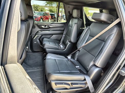 Used 2022 GMC Yukon Denali AWD/4WD image 23