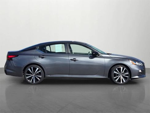 Used 2022 Nissan Altima 2.5 SR image 7