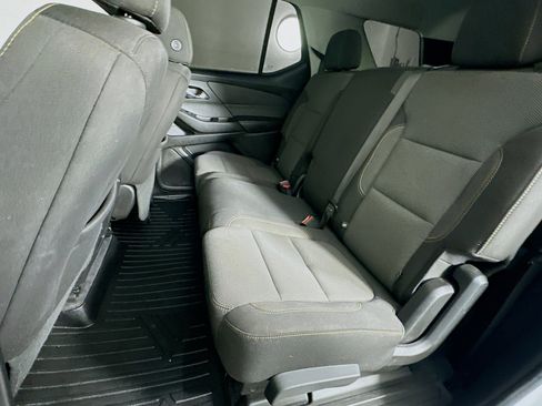 Used 2020 Chevrolet Traverse LS image 26