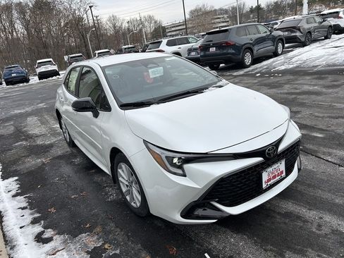 New 2026 Toyota Corolla SE image 4