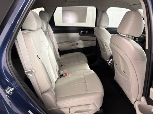 New 2026 Kia Sorento S FWD image 43