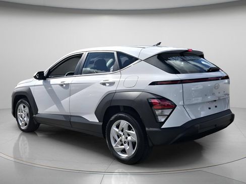 Certified 2026 Hyundai Kona SE FWD image 7