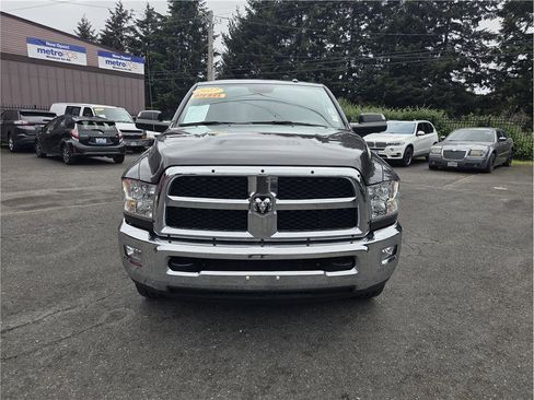 Used 2017 RAM 2500 Tradesman w/ Chrome Appearance Group RWD image 5