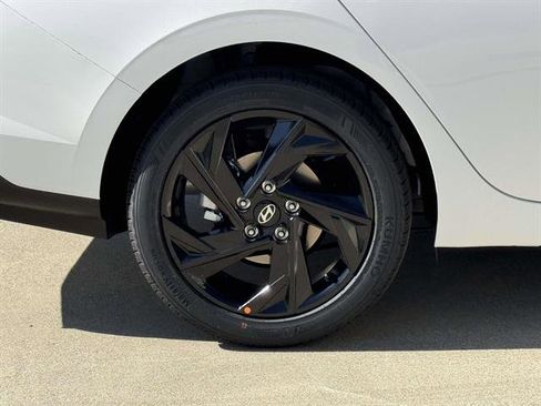 New 2026 Hyundai Elantra Sport image 7