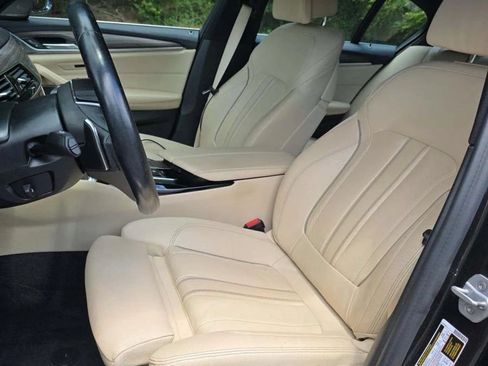 Used 2017 BMW 540i xDrive AWD/4WD image 5