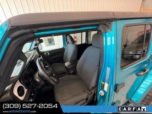 Used 2024 Jeep Wrangler Unlimited w/ Convenience Group AWD/4WD image 17