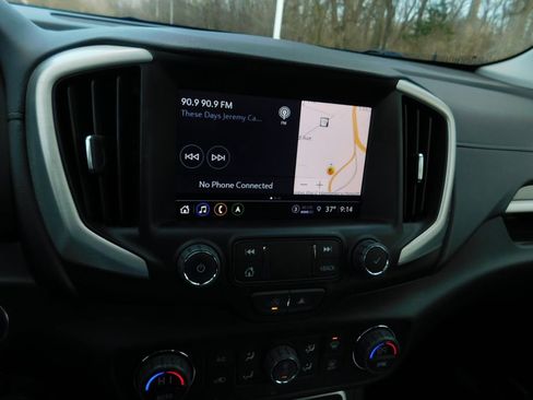 Used 2022 GMC Terrain SLT w/ Infotainment Package II image 10