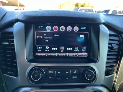 Used 2016 Chevrolet Suburban LTZ image 13
